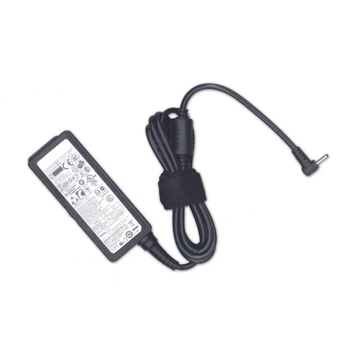 Блок питания для ноутбука Samsung 12V 3.33A 2.5x0.7 с сетевым кабелем